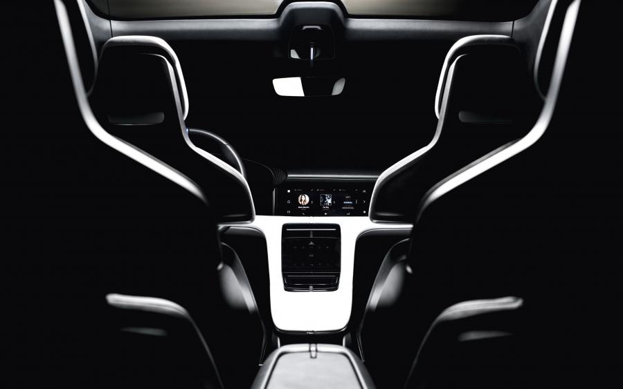 Интерьер Porsche Mission E Cross Turismo 2018 года  (фото 51 из 66)